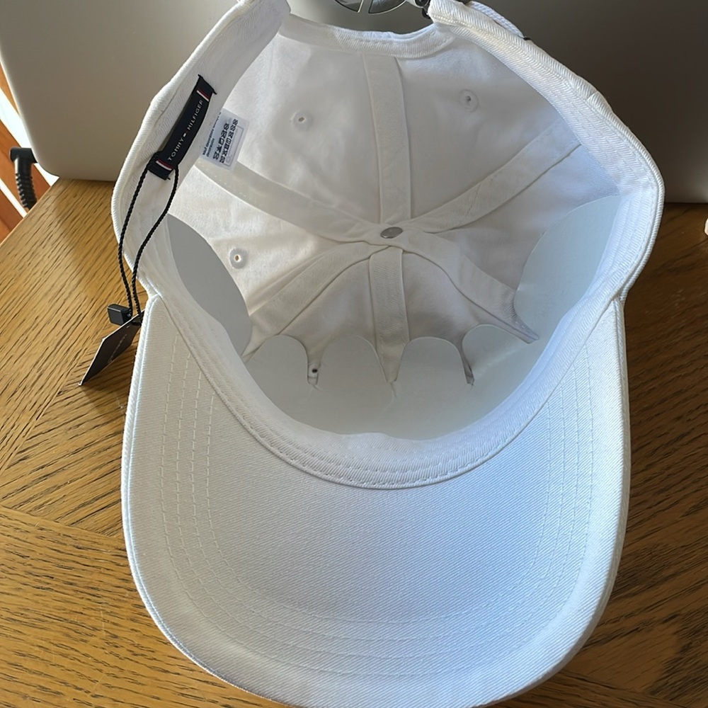 Tommy Hilfiger Men's White Logo Baseball Cap/Hat Adjustable Strap One Size NWT - Picture 4 of 6